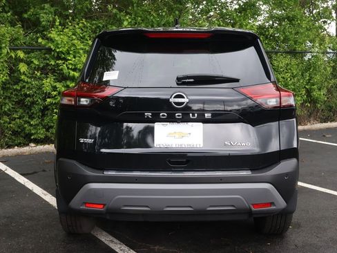 Used 2023 Nissan Rogue SV AWD/4WD image 6