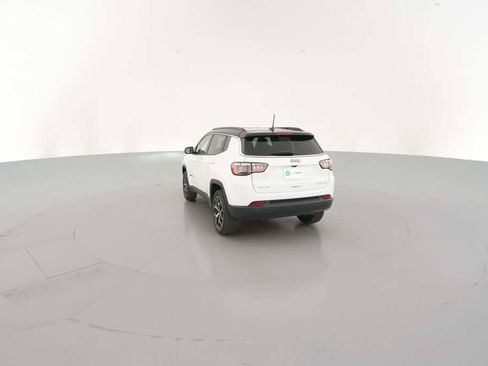 New 2026 Jeep Compass Limited image 9