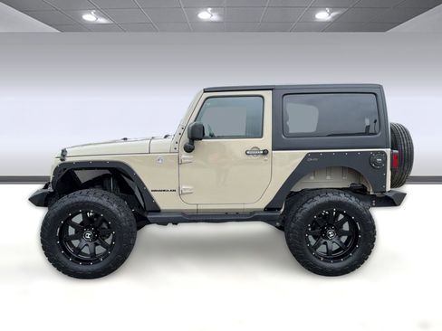 Used 2017 Jeep Wrangler Sport w/ Quick Order Package 24S AWD/4WD image 2