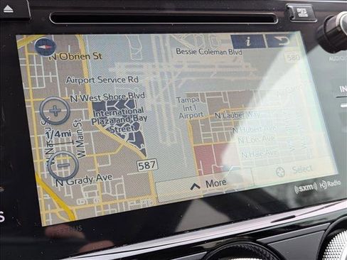 Used 2017 Subaru Forester 2.5i Limited image 7