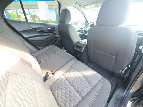 Used 2019 Chevrolet Equinox LT AWD/4WD image 17