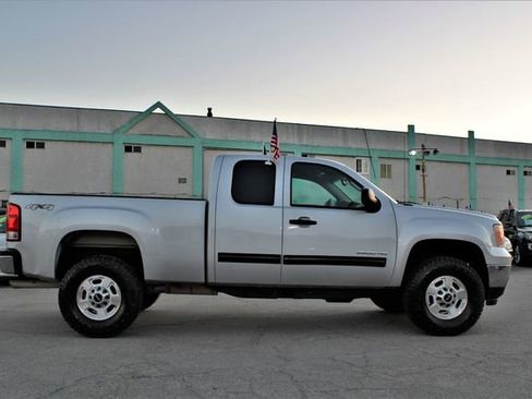 Used 2012 GMC Sierra 2500 SLE w/ SLE Preferred Package image 6