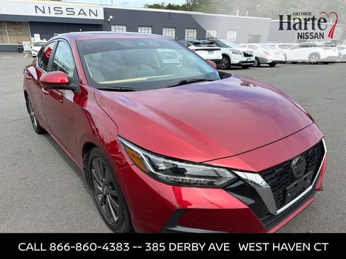 Used 2020 Nissan Sentra SV w/ SV Premium Package FWD image 2