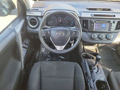 Used 2017 Toyota RAV4 LE image 17