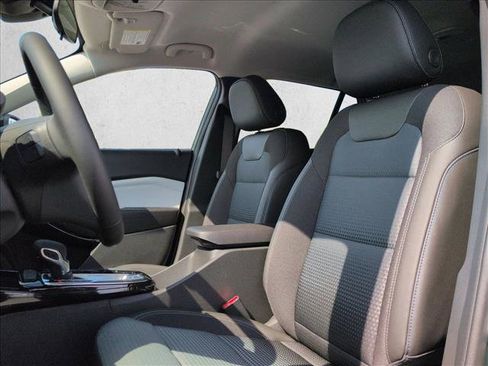 New 2026 Chevrolet Trax LT w/ Driver Confidence Package FWD image 4