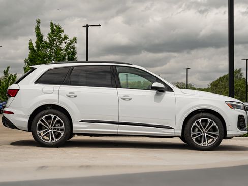 New 2026 Audi Q7 2.0T Premium AWD/4WD image 3