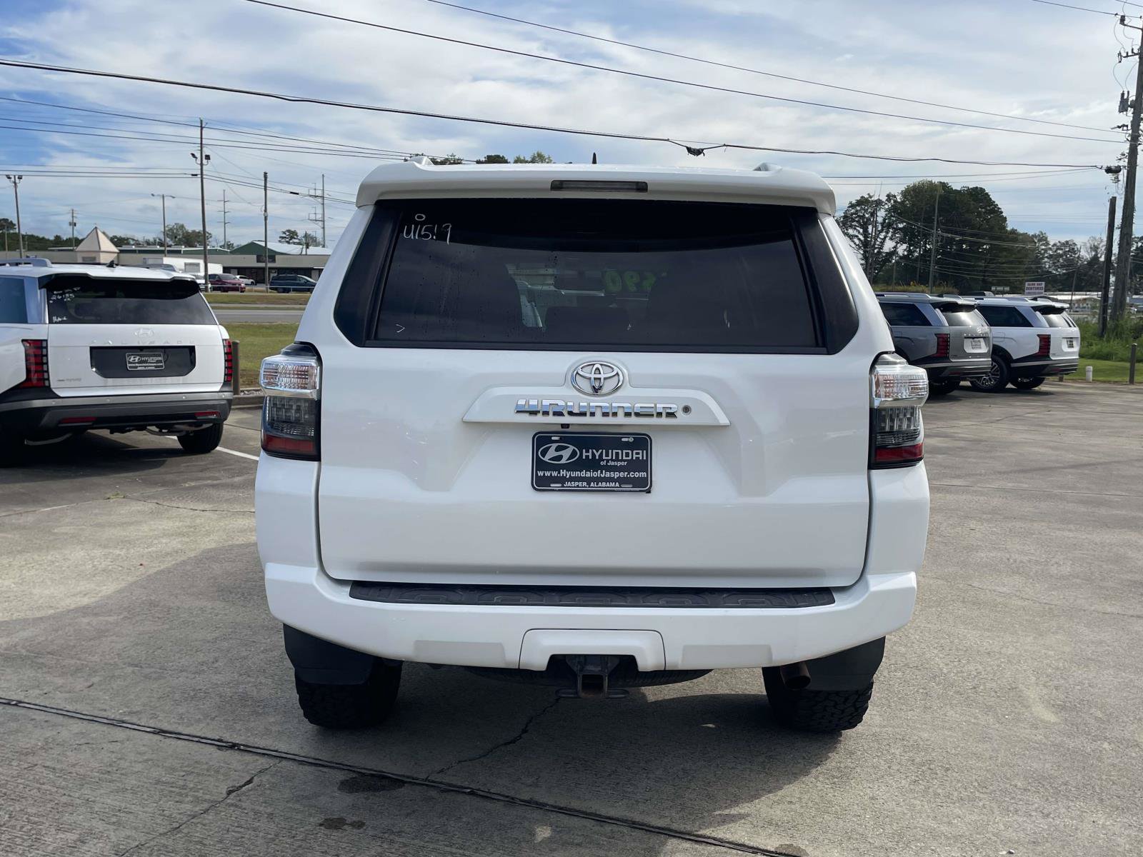 Used 2016 Toyota 4Runner SR5 AWD/4WD image 3
