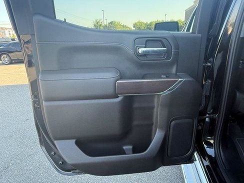 Used 2019 GMC Sierra 1500 SLT w/ SLT Premium Plus Package AWD/4WD image 14
