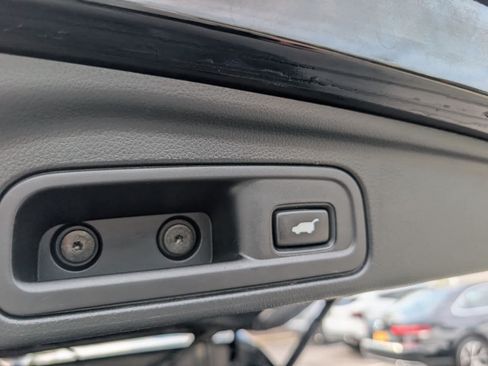 Certified 2022 Honda Pilot Black Edition image 15