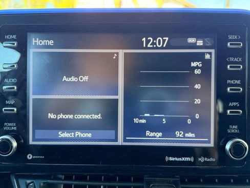 Used 2022 Toyota C-HR XLE image 28