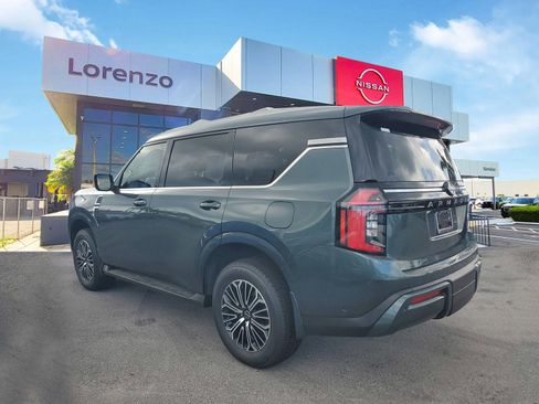 New 2025 Nissan Armada SL w/ Captain's Chari Seat Package image 6