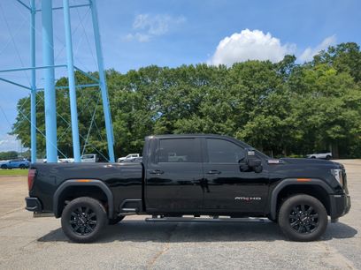 Used 2024 GMC Sierra 2500 AT4 w/ AT4 Preferred Package