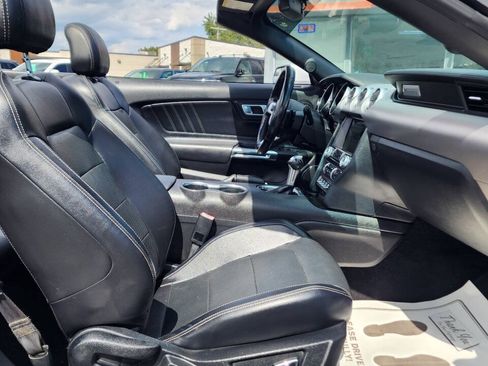 Used 2019 Ford Mustang Premium RWD image 24