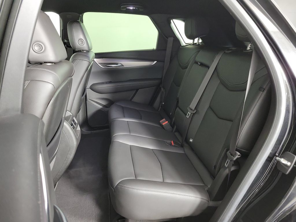 Certified 2023 Cadillac XT5 Luxury FWD image 11