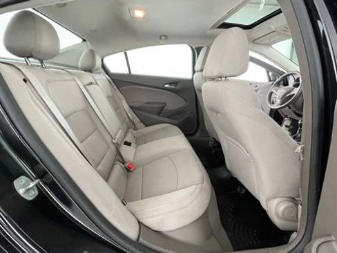 Used 2016 Chevrolet Cruze LT image 47