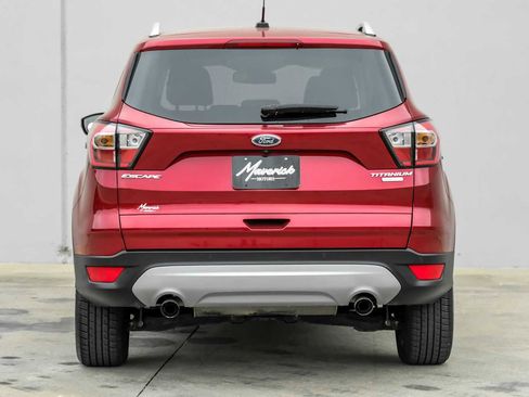 Used 2017 Ford Escape Titanium image 9
