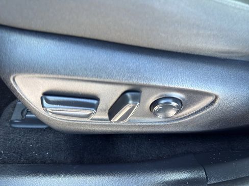 Used 2021 Toyota RAV4 XLE image 15