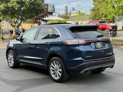 Used 2017 Ford Edge Titanium w/ Equipment Group 302A AWD/4WD image 9