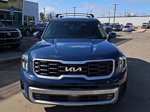 Used 2023 Kia Telluride SX Prestige image 2