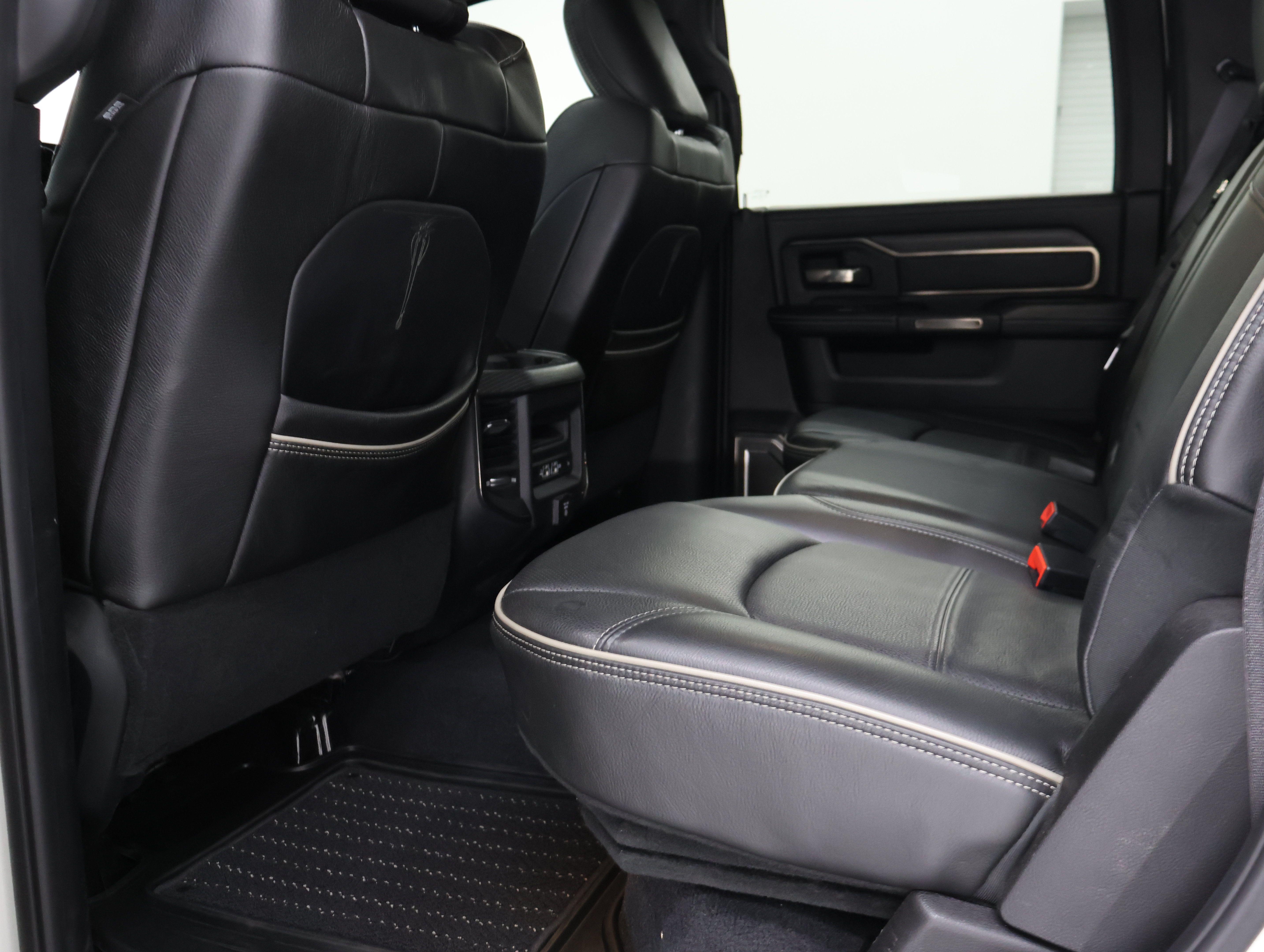 Used 2019 RAM 2500 Limited AWD/4WD image 40