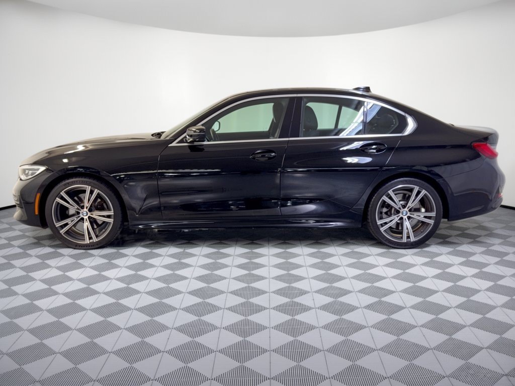 Used 2021 BMW 330i Sedan w/ Convenience Package RWD image 2