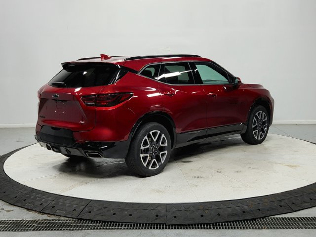 Used 2025 Chevrolet Blazer RS FWD image 8