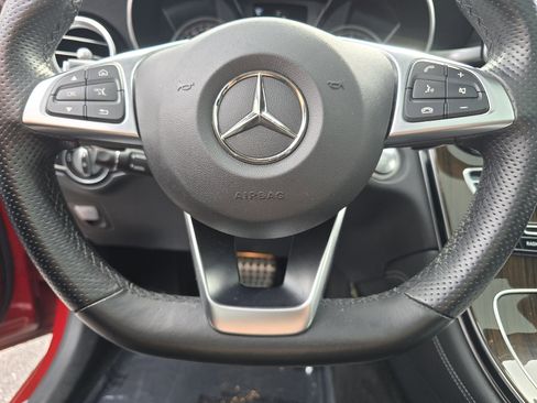 Used 2019 Mercedes-Benz GLC 300 image 34