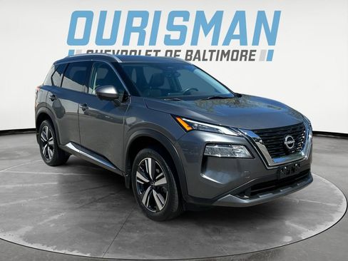 Used 2023 Nissan Rogue SL image 1