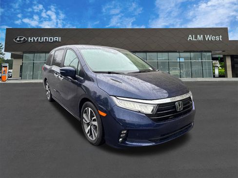 Used 2023 Honda Odyssey Touring image 3
