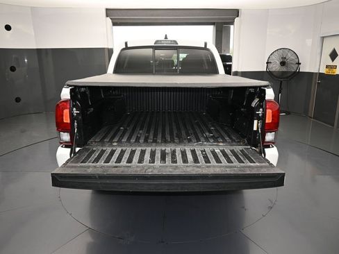 Used 2022 Toyota Tacoma 2WD Double Cab image 33