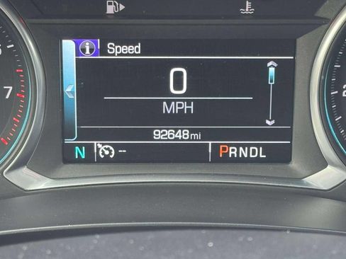 Used 2017 Chevrolet Malibu LT w/ Leather Package FWD image 28