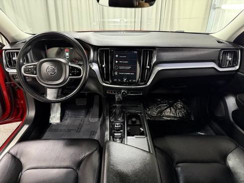 Used 2020 Volvo S60 T6 Momentum w/ Protection Package AWD/4WD image 12