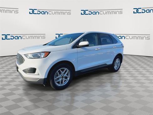 Used 2024 Ford Edge SEL image 5