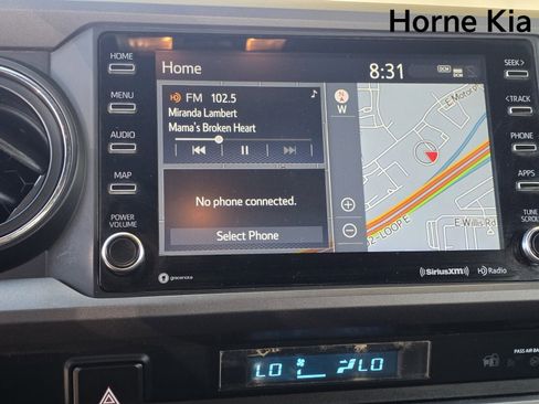 Used 2023 Toyota Tacoma TRD Sport image 15