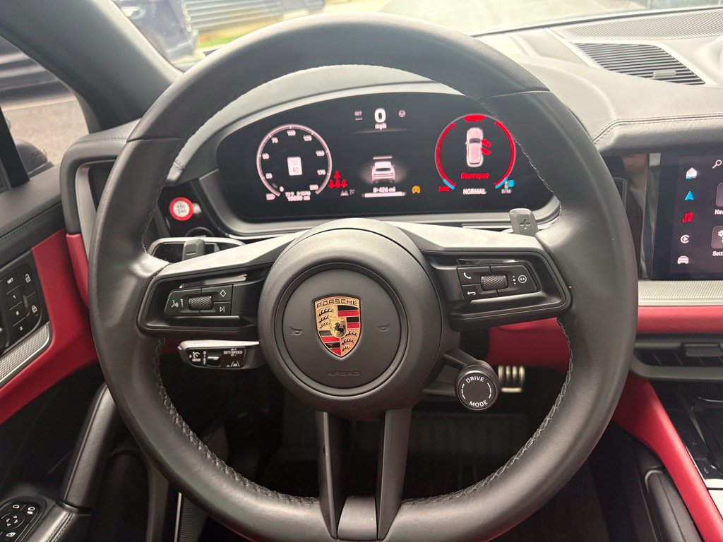 Certified 2024 Porsche Cayenne S AWD/4WD image 23