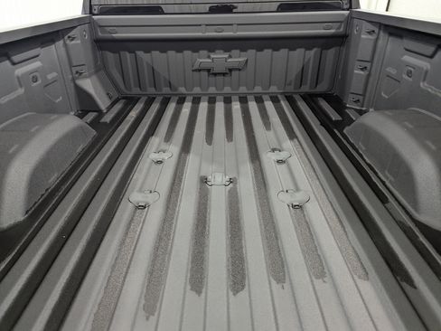 Used 2025 Chevrolet Silverado 2500 LTZ w/ LTZ Plus Package AWD/4WD image 13