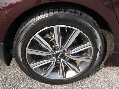 Used 2019 Kia Optima LX w/ LX 17" Wheel Package FWD image 9