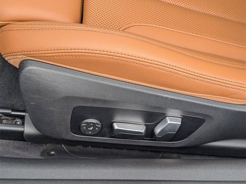 Used 2023 BMW 430i xDrive Convertible w/ Convenience Package image 18