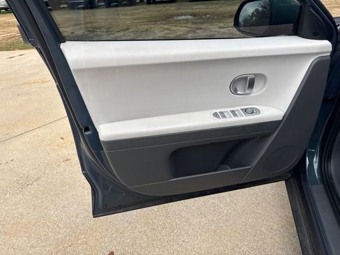 Used 2022 Hyundai Ioniq 5 SE w/ Cargo Package image 10