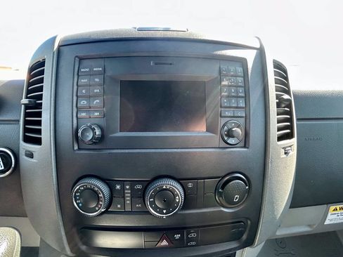 Used 2015 Mercedes-Benz Sprinter 2500 w/ Driver Comfort Package image 18