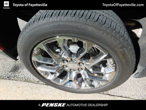 Used 2025 GMC Sierra 1500 SLT w/ SLT Premium Plus Package image 8