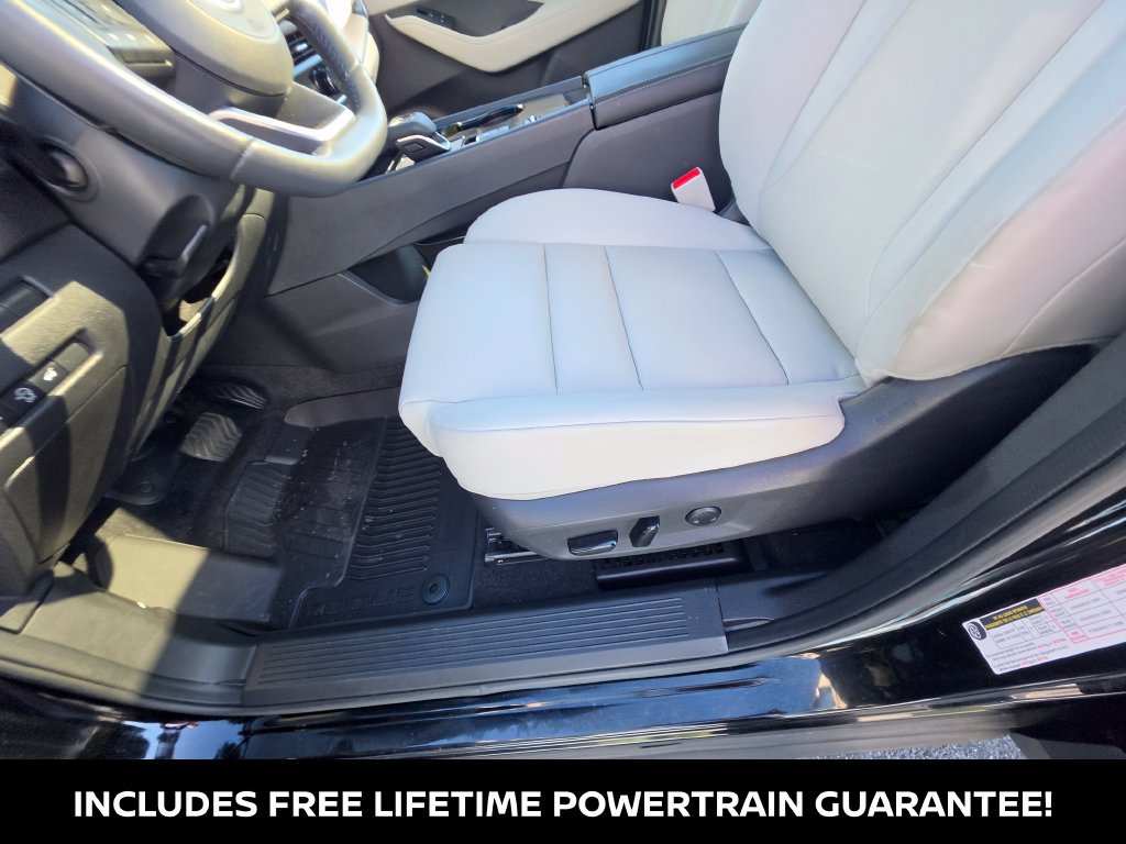 Certified 2023 Nissan Rogue SV w/ SV Premium B Package FWD image 18