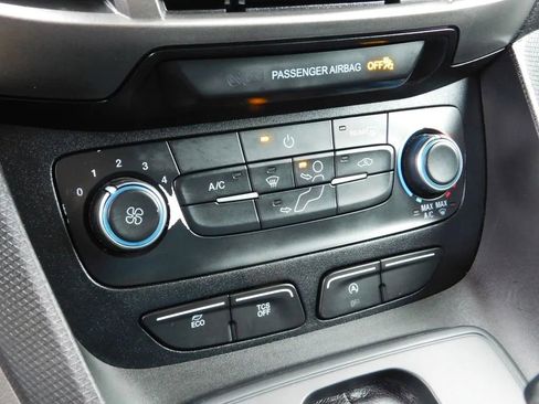 Used 2019 Ford Transit Connect XL image 17