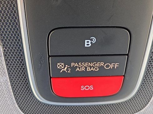 Used 2025 Hyundai Kona SEL image 21