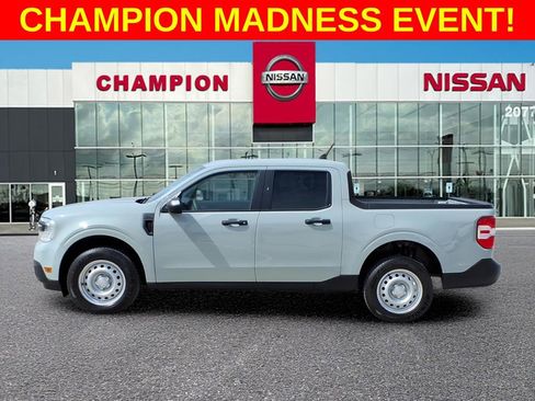 Used 2024 Ford Maverick XL image 4