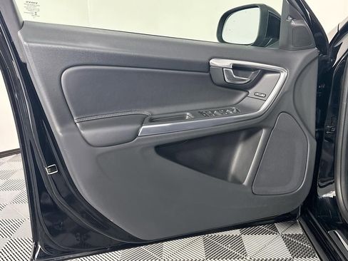 Used 2016 Volvo S60 T6 image 28