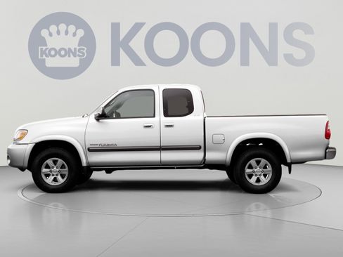 Used 2022 Toyota Tundra Limited AWD/4WD image 1