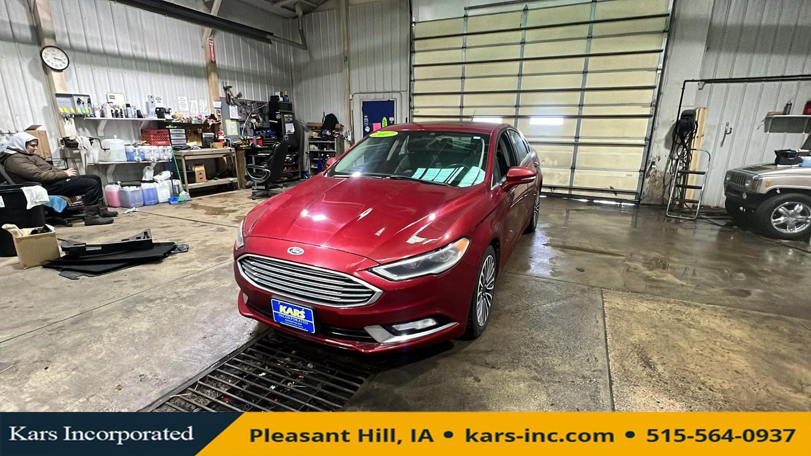 Used 2017 Ford Fusion SE AWD/4WD image 1