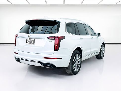 Used 2020 Cadillac XT6 Premium Luxury image 4