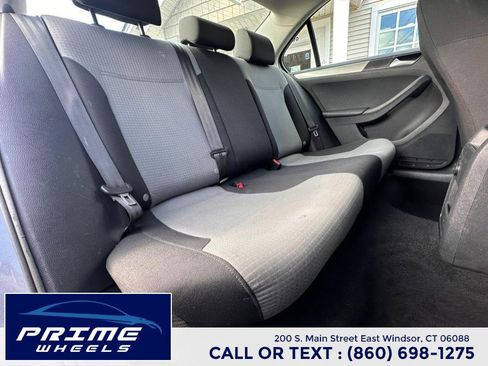 Used 2018 Volkswagen Jetta S image 15